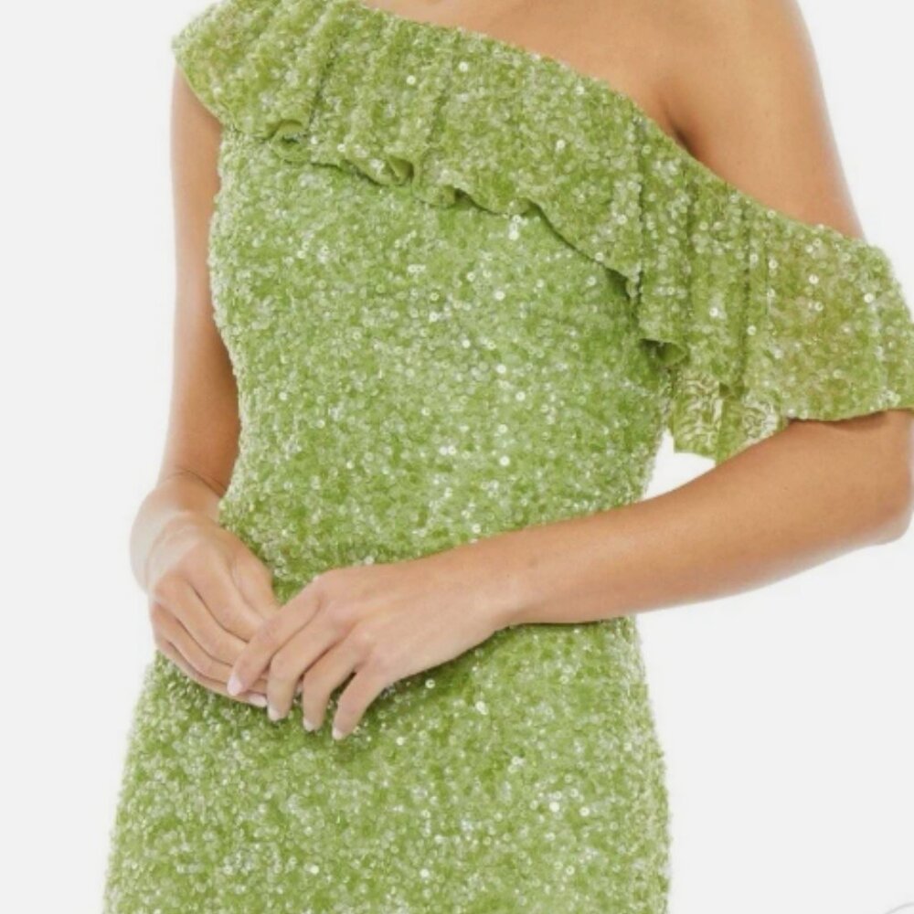 Mac Duggal (381) 5611 Sequined Drop Shoulder Gown Key Lime Maxi Dress Size 2